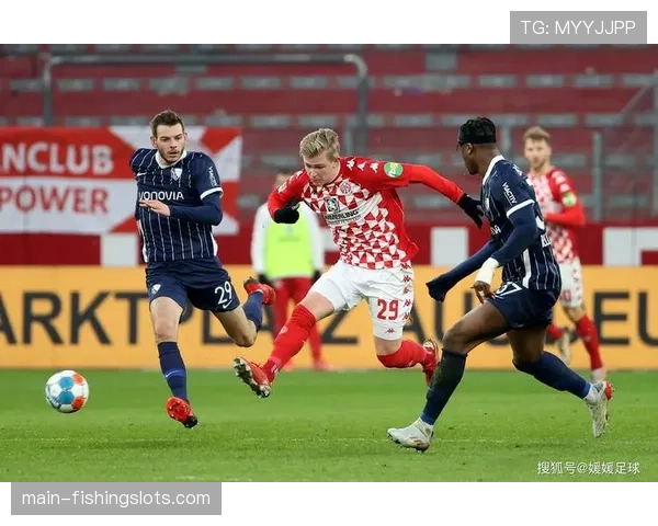 比利亚雷亚尔1-0塞尔塔，丹朱马替补登场绝杀